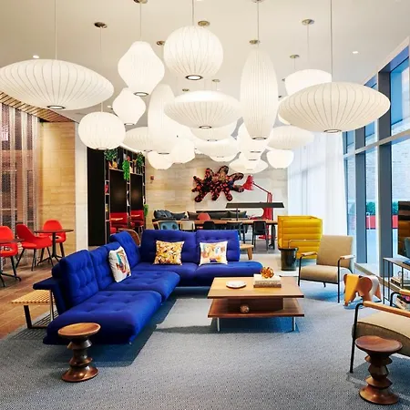 Citizenm Chicago Downtown Hotel